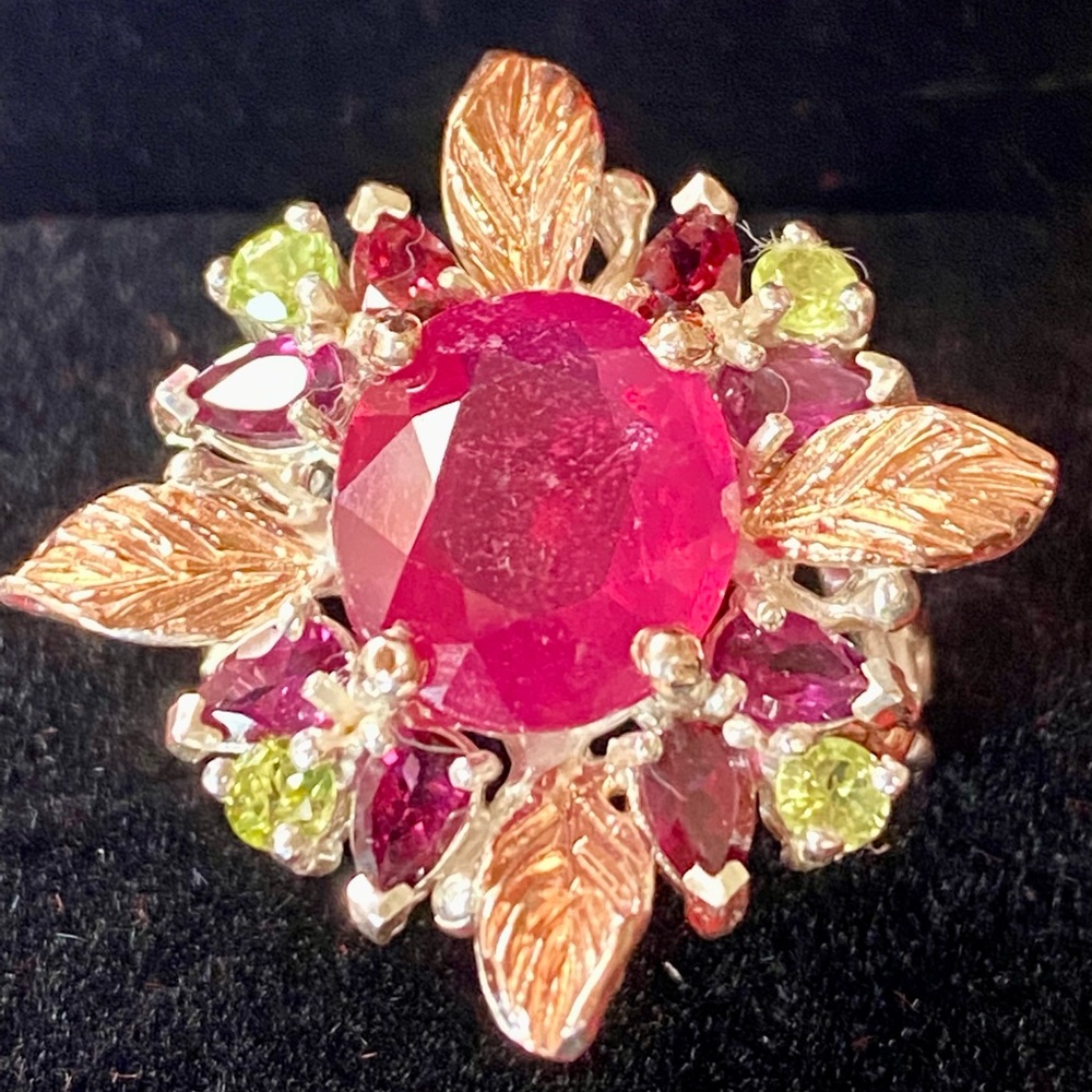 Gorgeous Vintage Genuine Ruby Ring - image 1